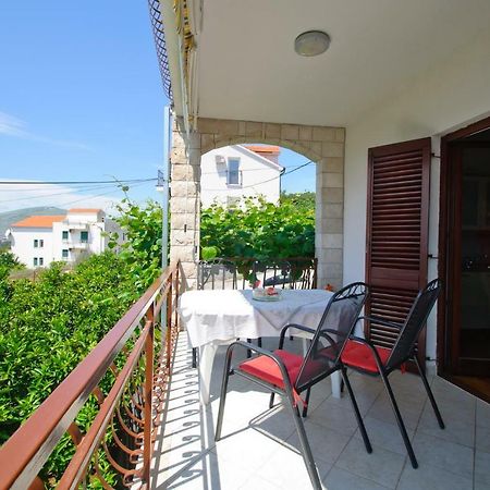 Hella Apartments Trogir Bagian luar foto
