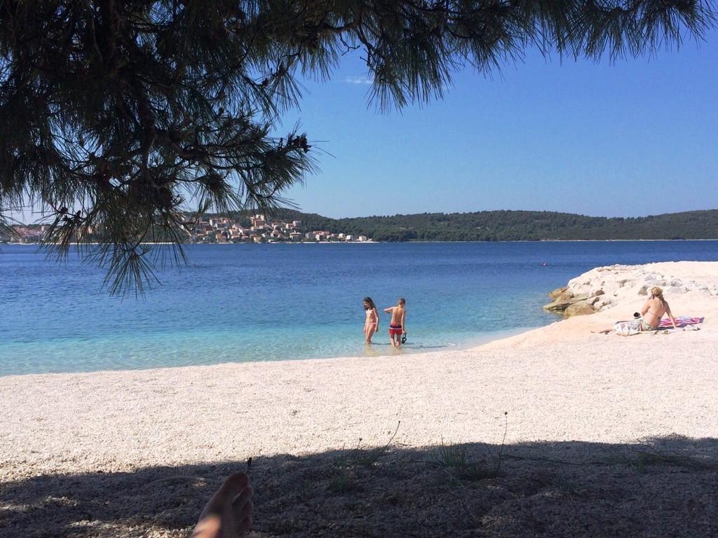 Hella Apartments Trogir Ruang foto
