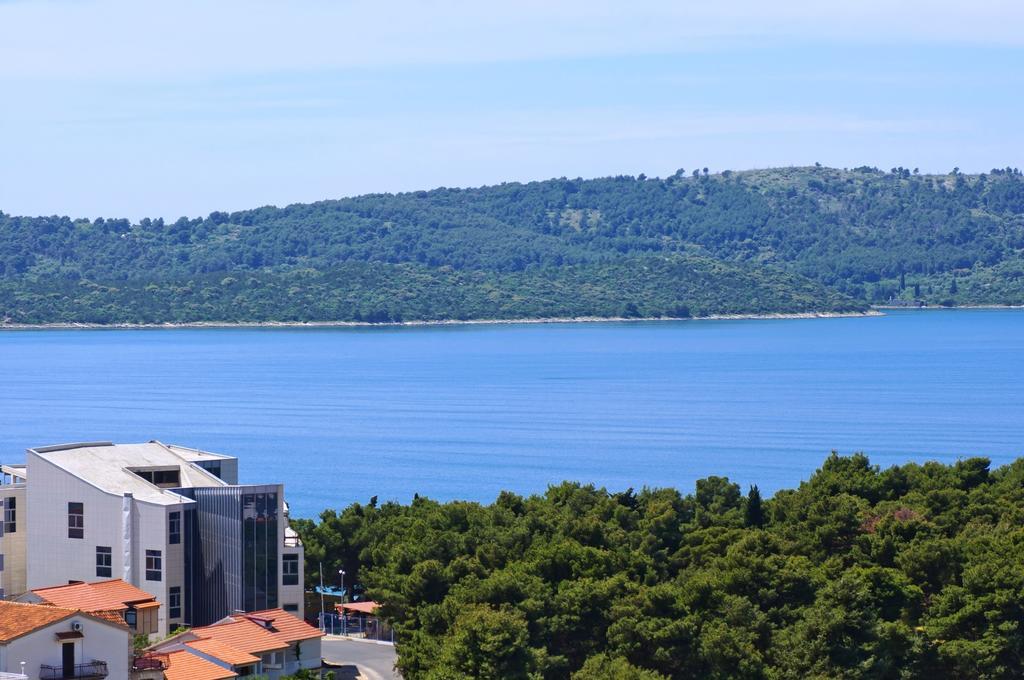 Hella Apartments Trogir Ruang foto