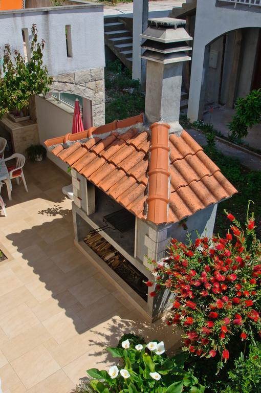 Hella Apartments Trogir Ruang foto