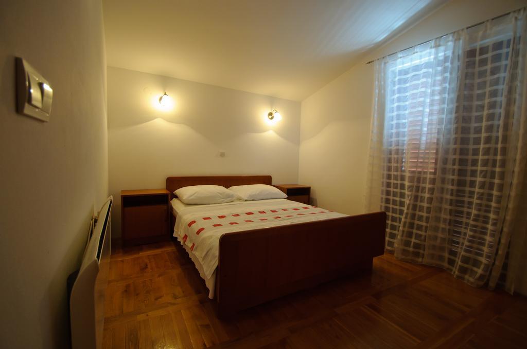 Hella Apartments Trogir Ruang foto