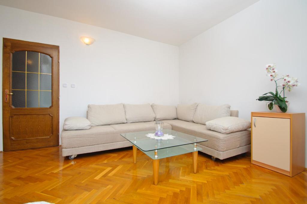 Hella Apartments Trogir Bagian luar foto