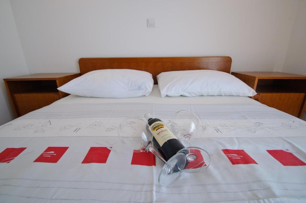 Hella Apartments Trogir Bagian luar foto
