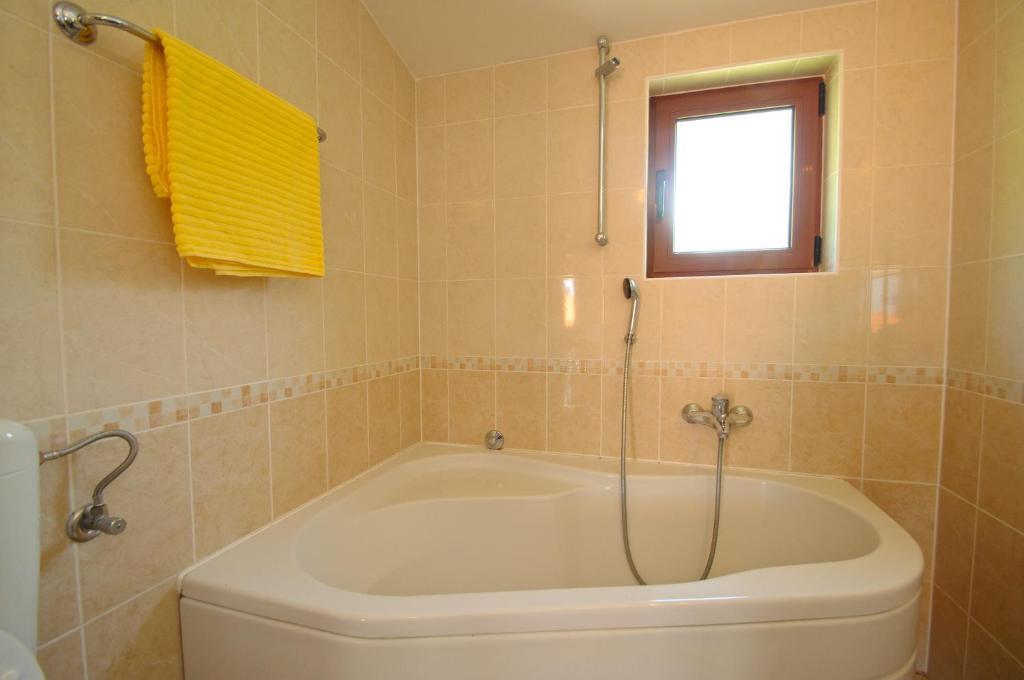 Hella Apartments Trogir Bagian luar foto